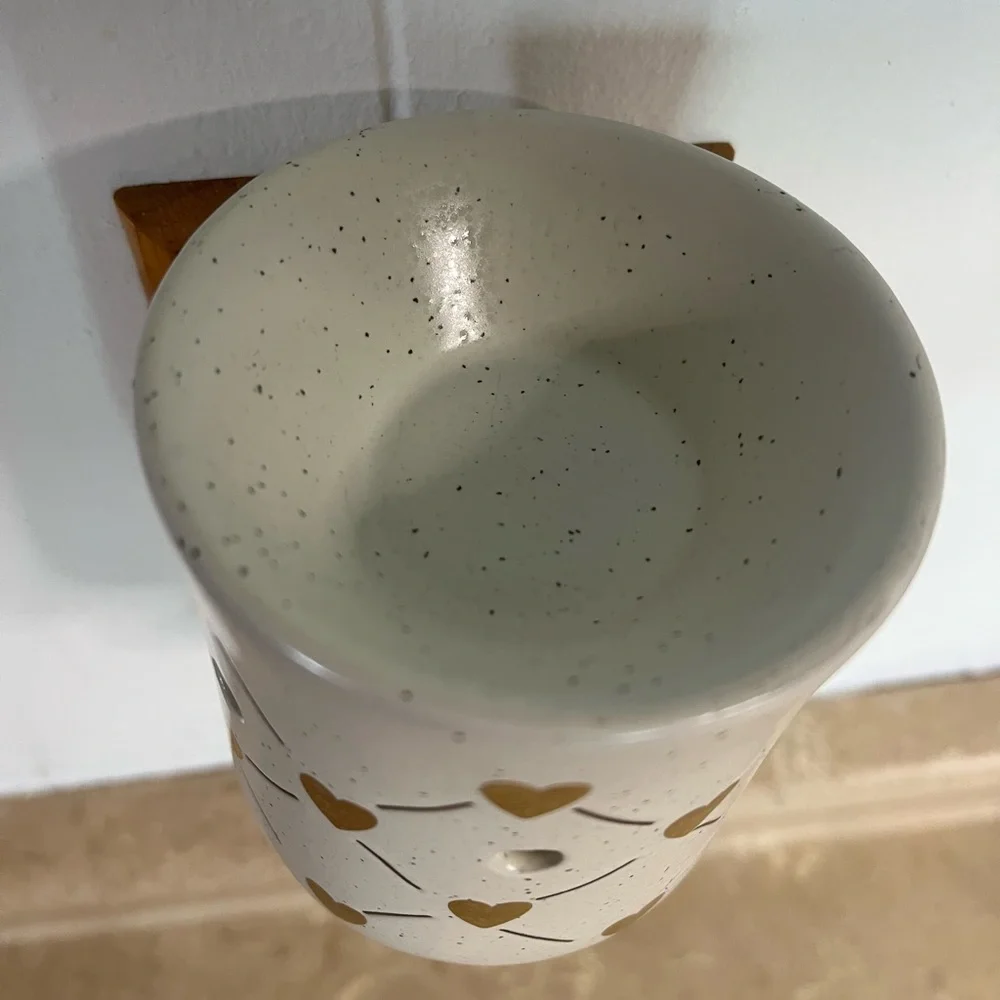 Scentsy Love Connection Wall Warmer